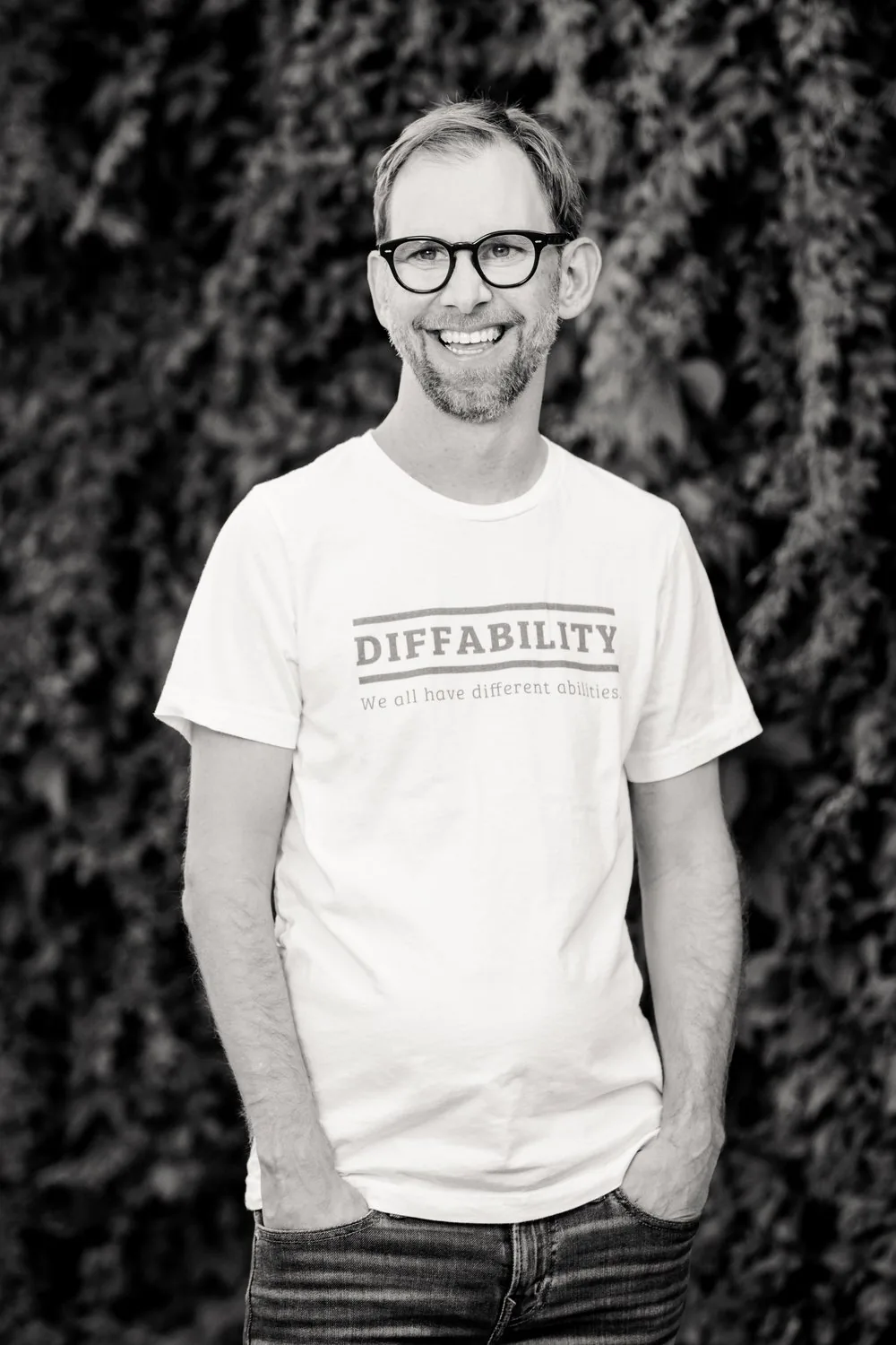 Diffability, worn plainly